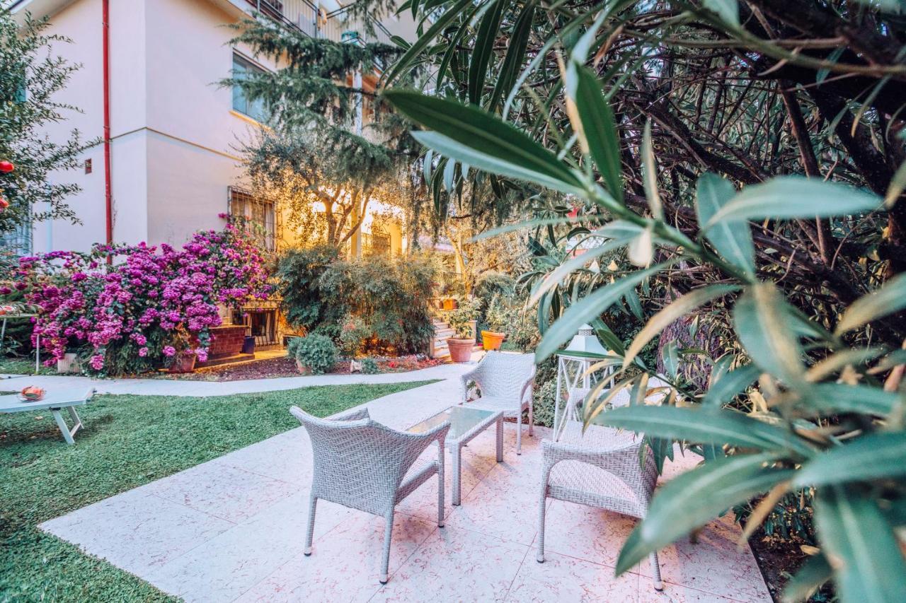 Bed&Breakfast Relax In The Lake Desenzano del Garda Eksteriør billede